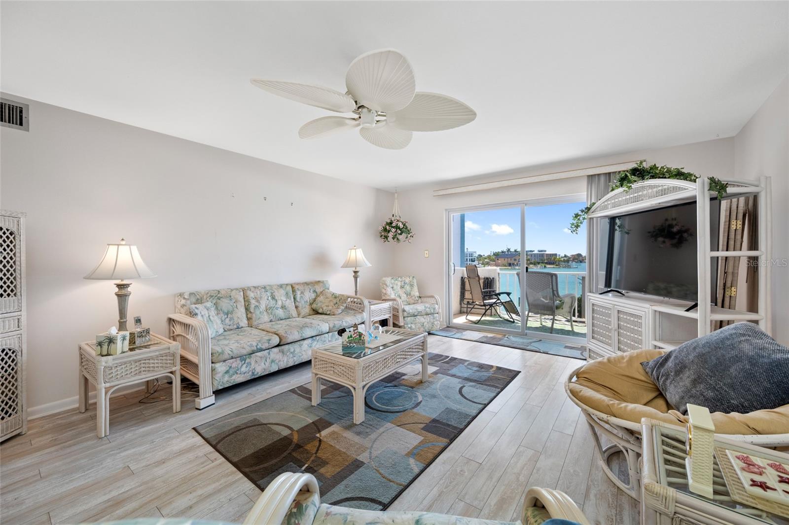 ST JAMES CONDO - Residential