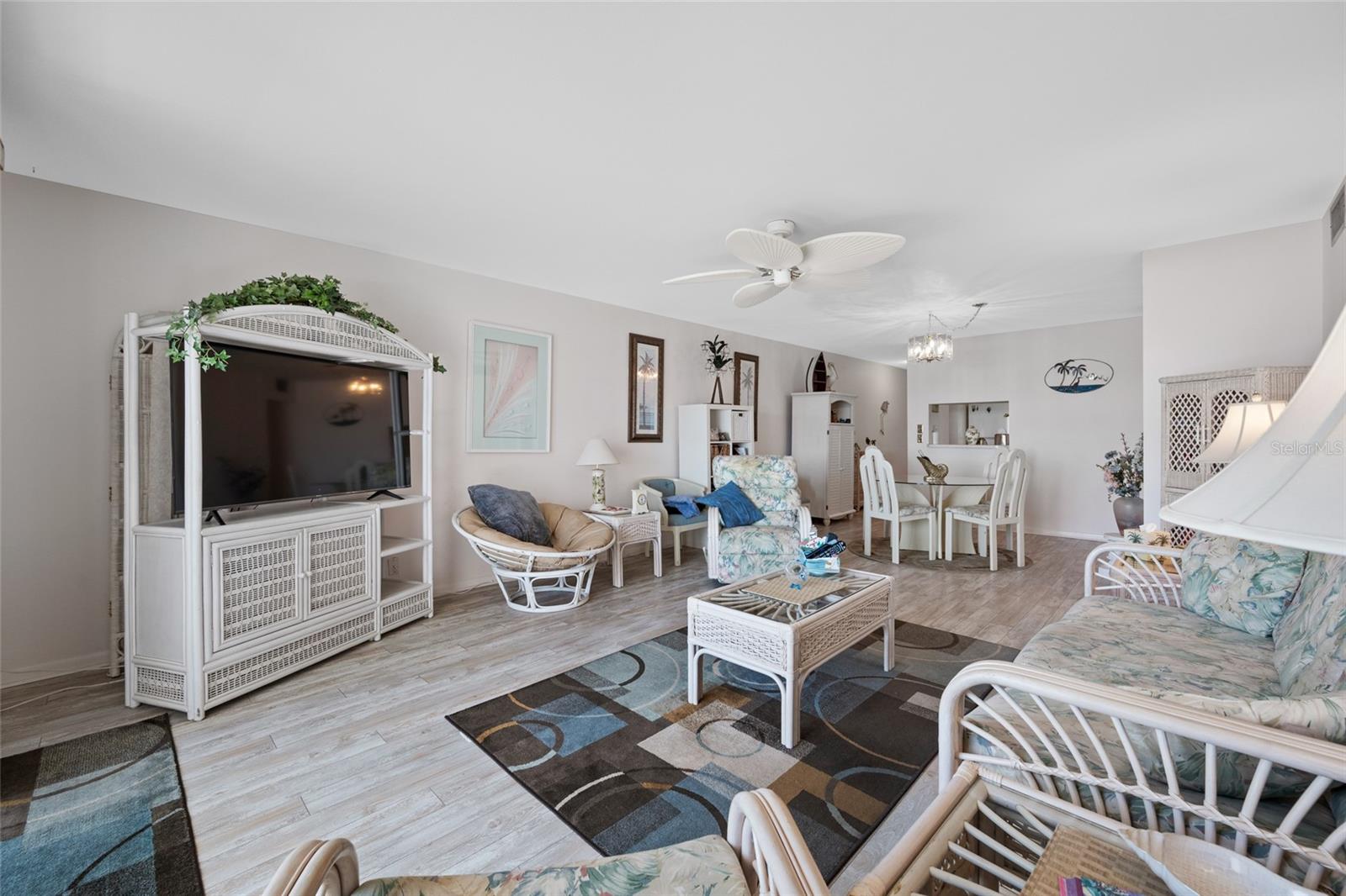 ST JAMES CONDO - Residential