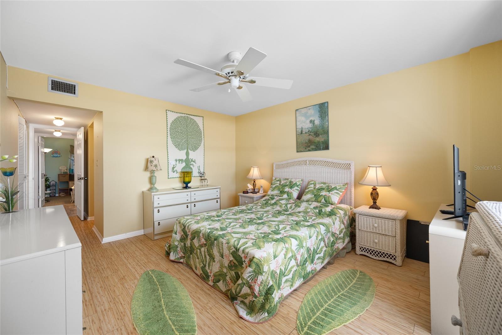 ST JAMES CONDO - Residential