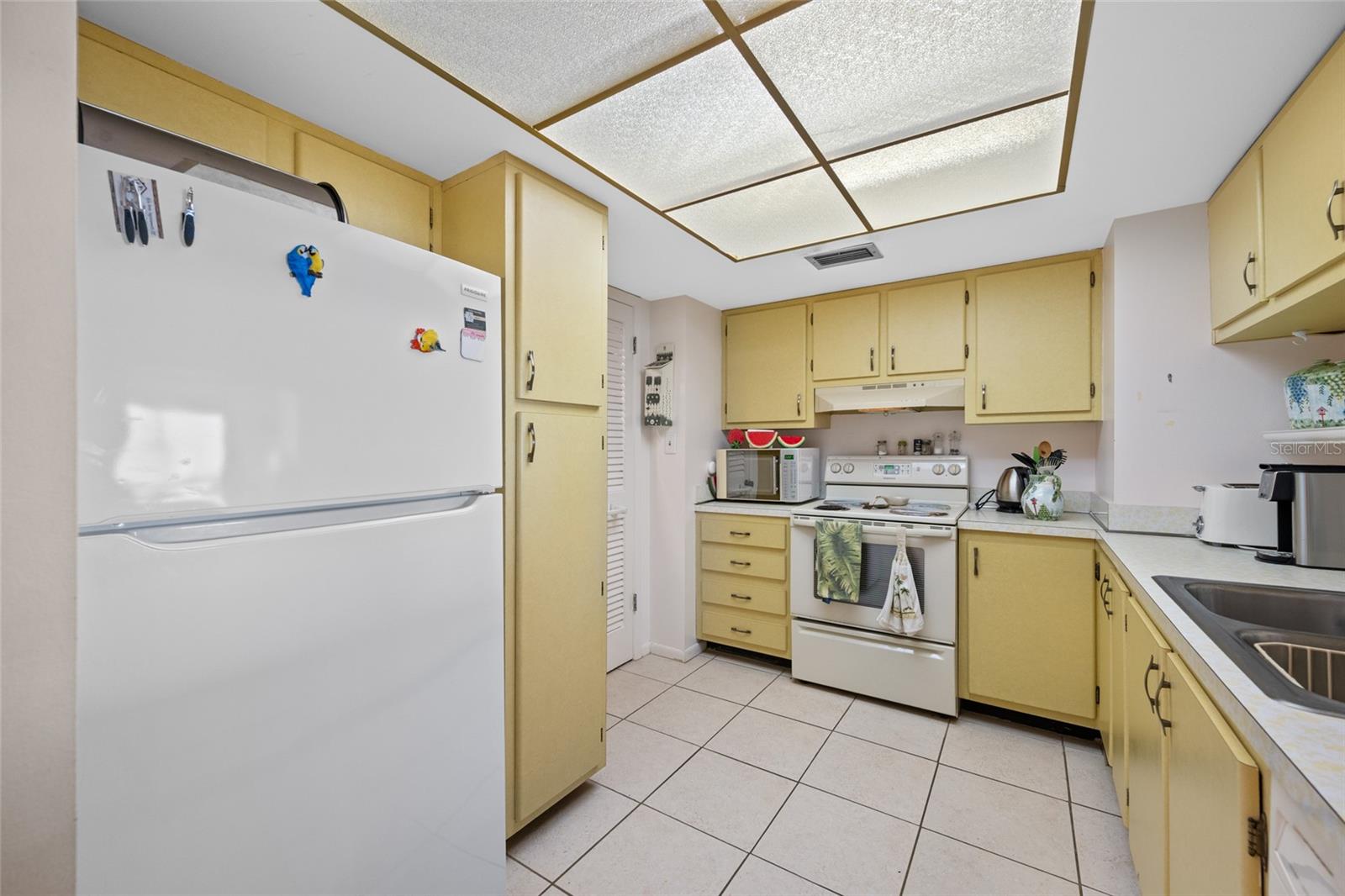 ST JAMES CONDO - Residential