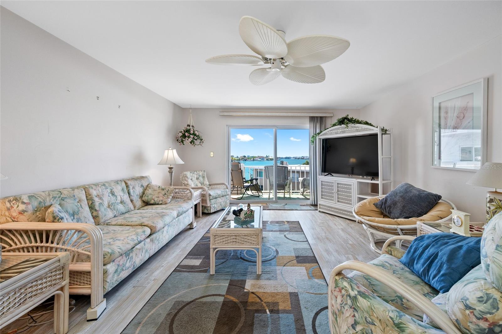 ST JAMES CONDO - Residential