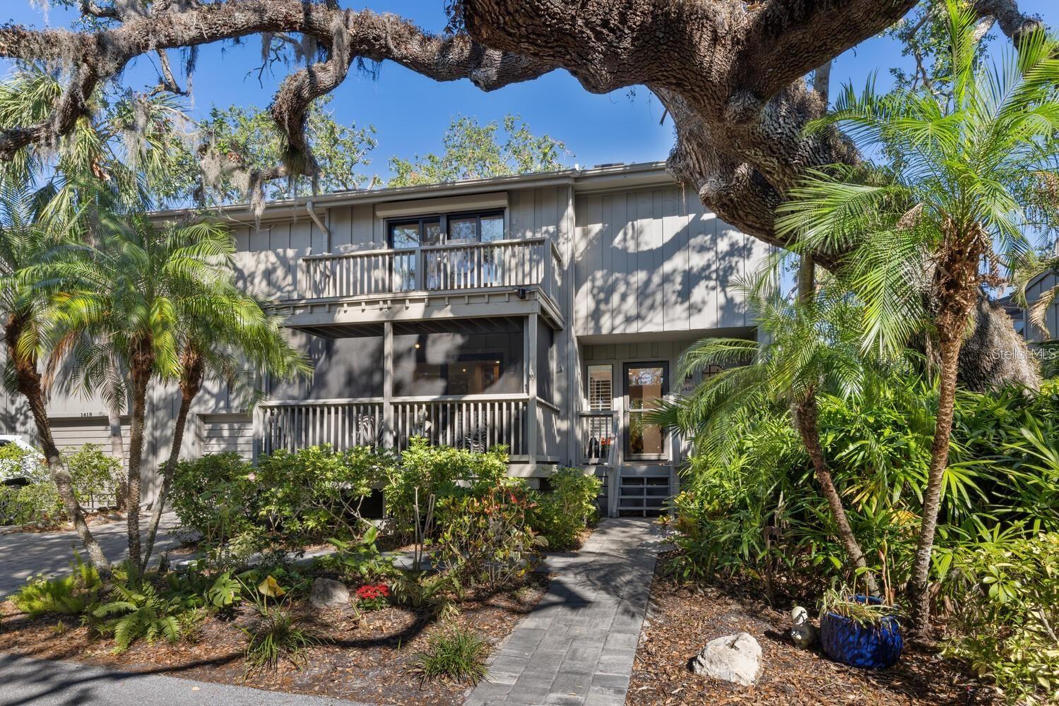 LANDINGS - Residential Lease