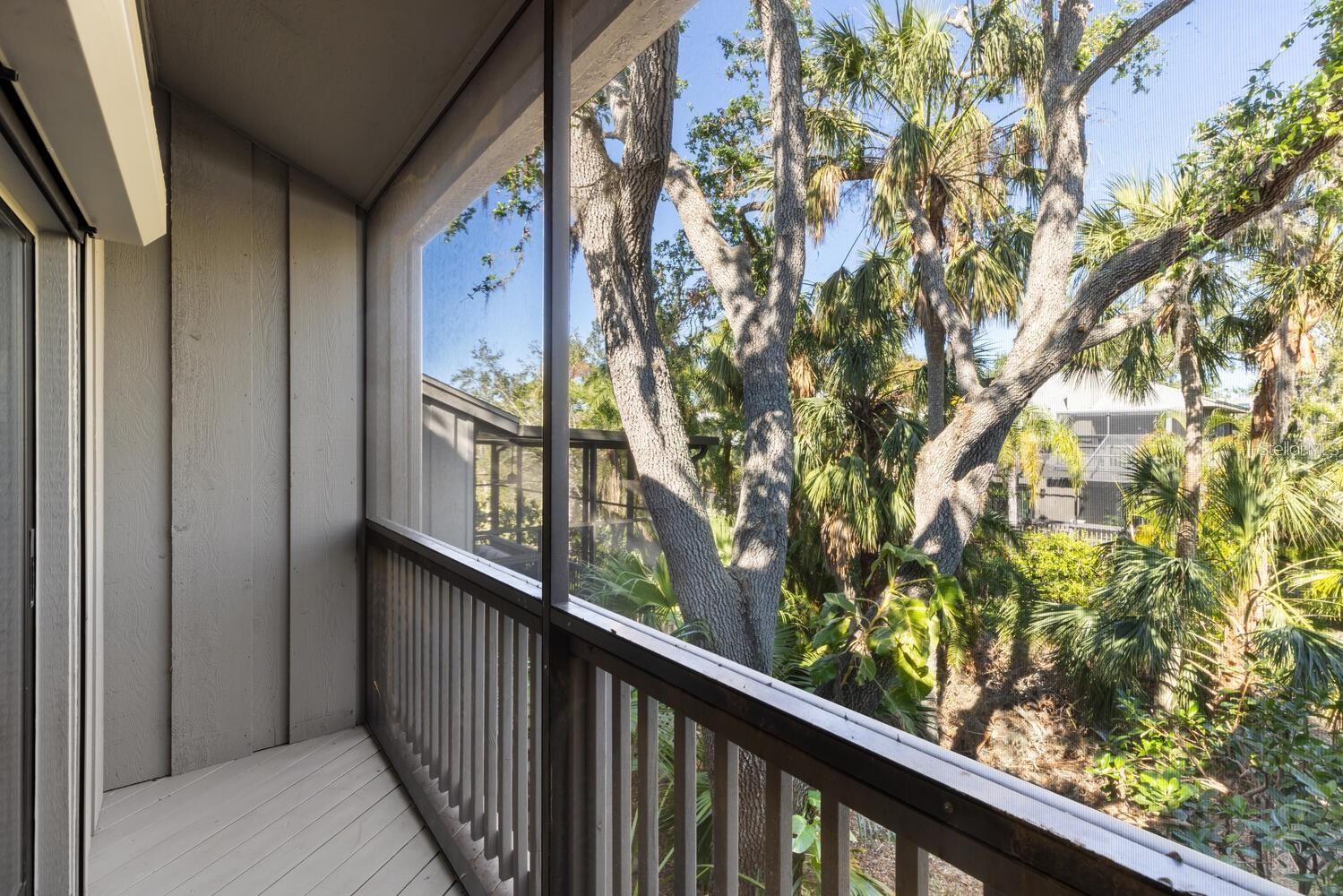 LANDINGS - Residential Lease