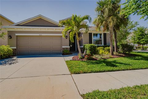 Photo of 6312 Lantern View Place, Apollo Beach, FL 33572 (MLS # TB8417300)