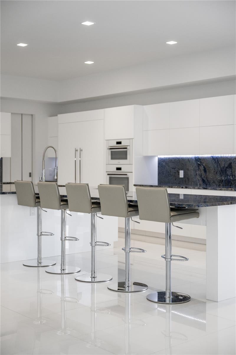 MILLIONAIRES ROW - Residential