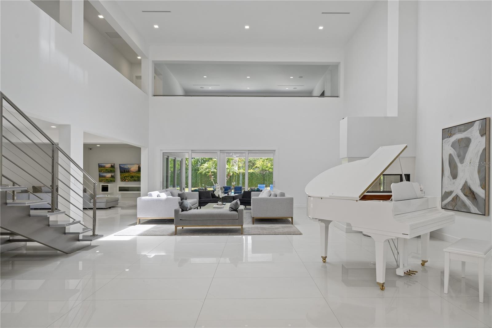 MILLIONAIRES ROW - Residential