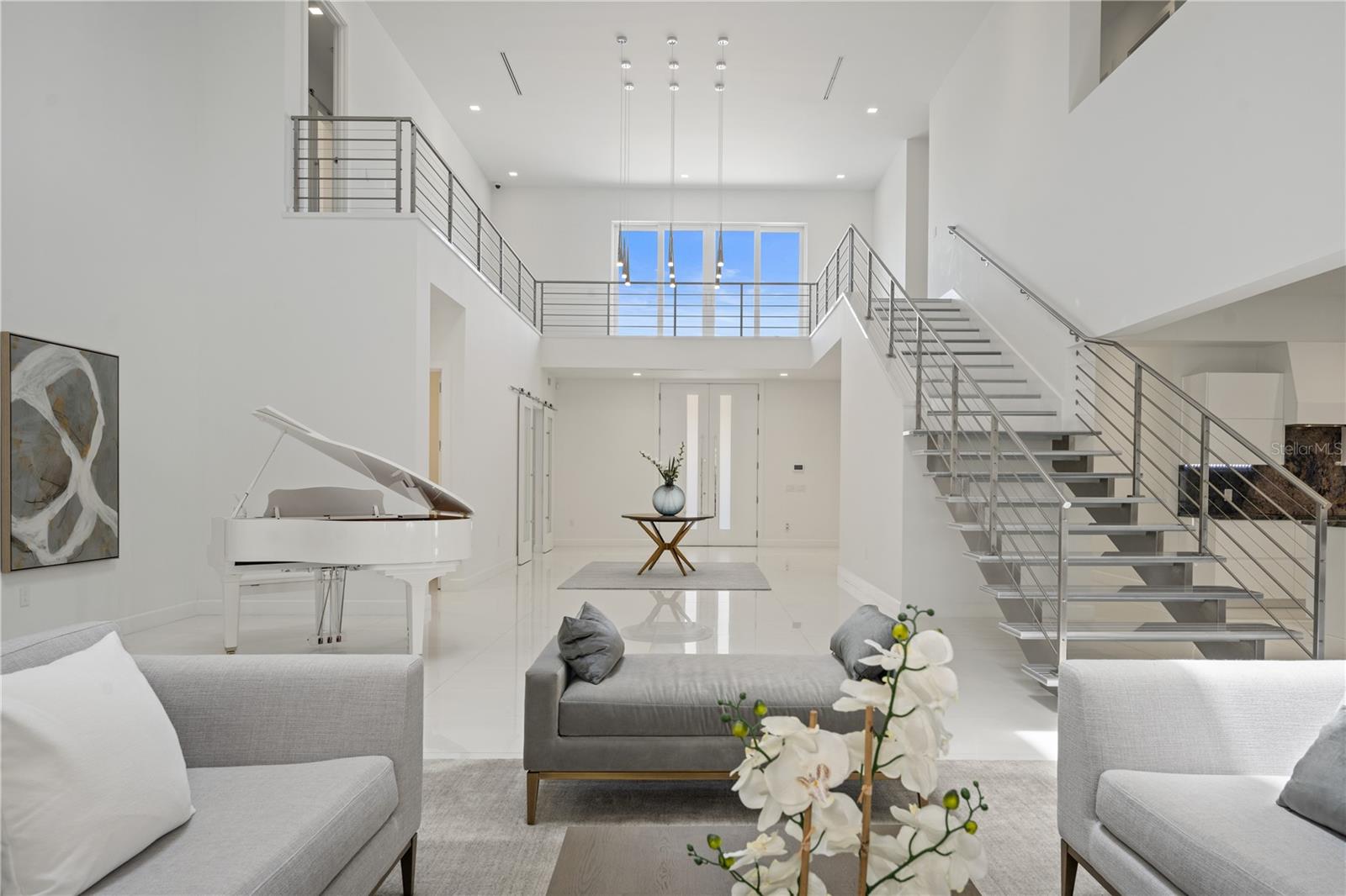 MILLIONAIRES ROW - Residential