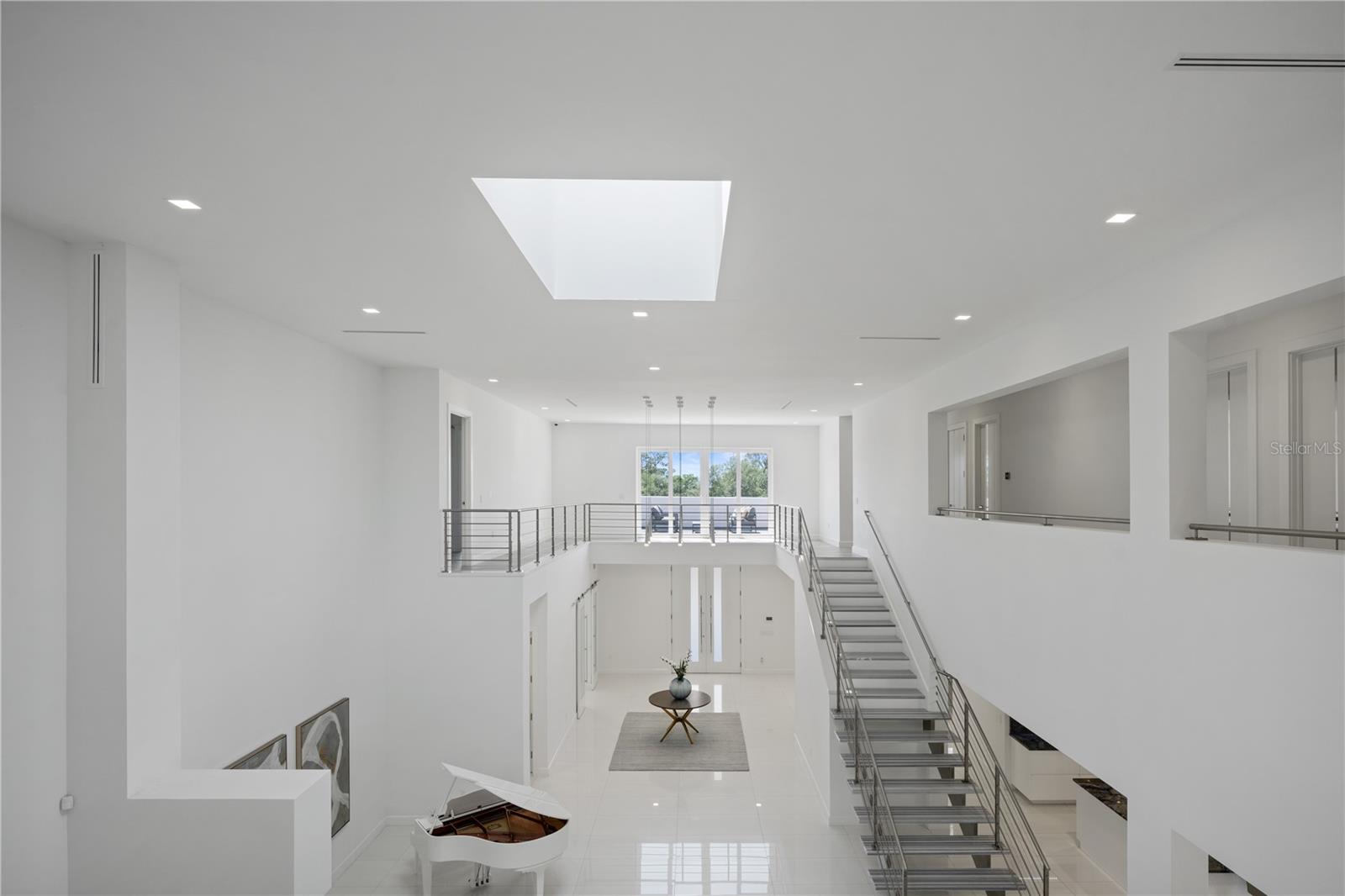 MILLIONAIRES ROW - Residential