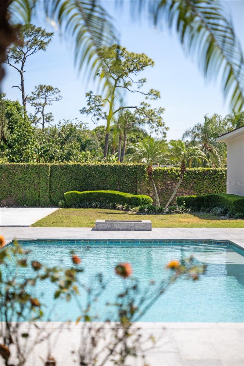 MILLIONAIRES ROW - Residential