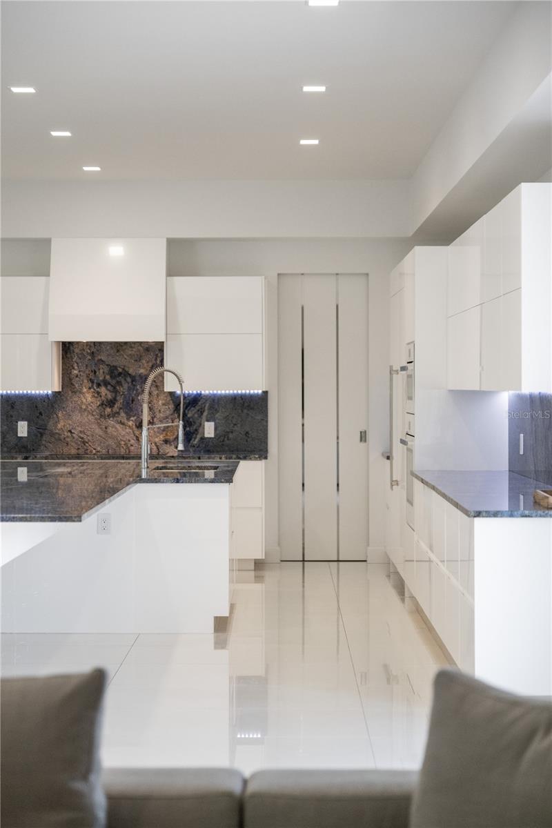 MILLIONAIRES ROW - Residential