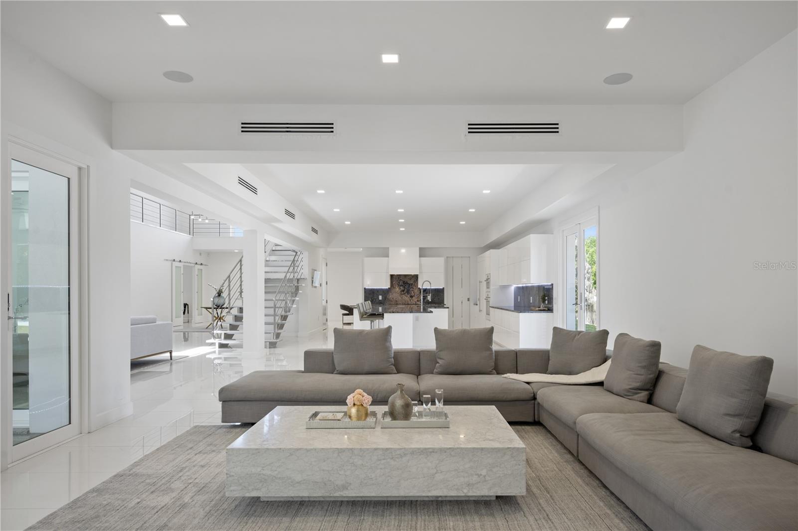 MILLIONAIRES ROW - Residential