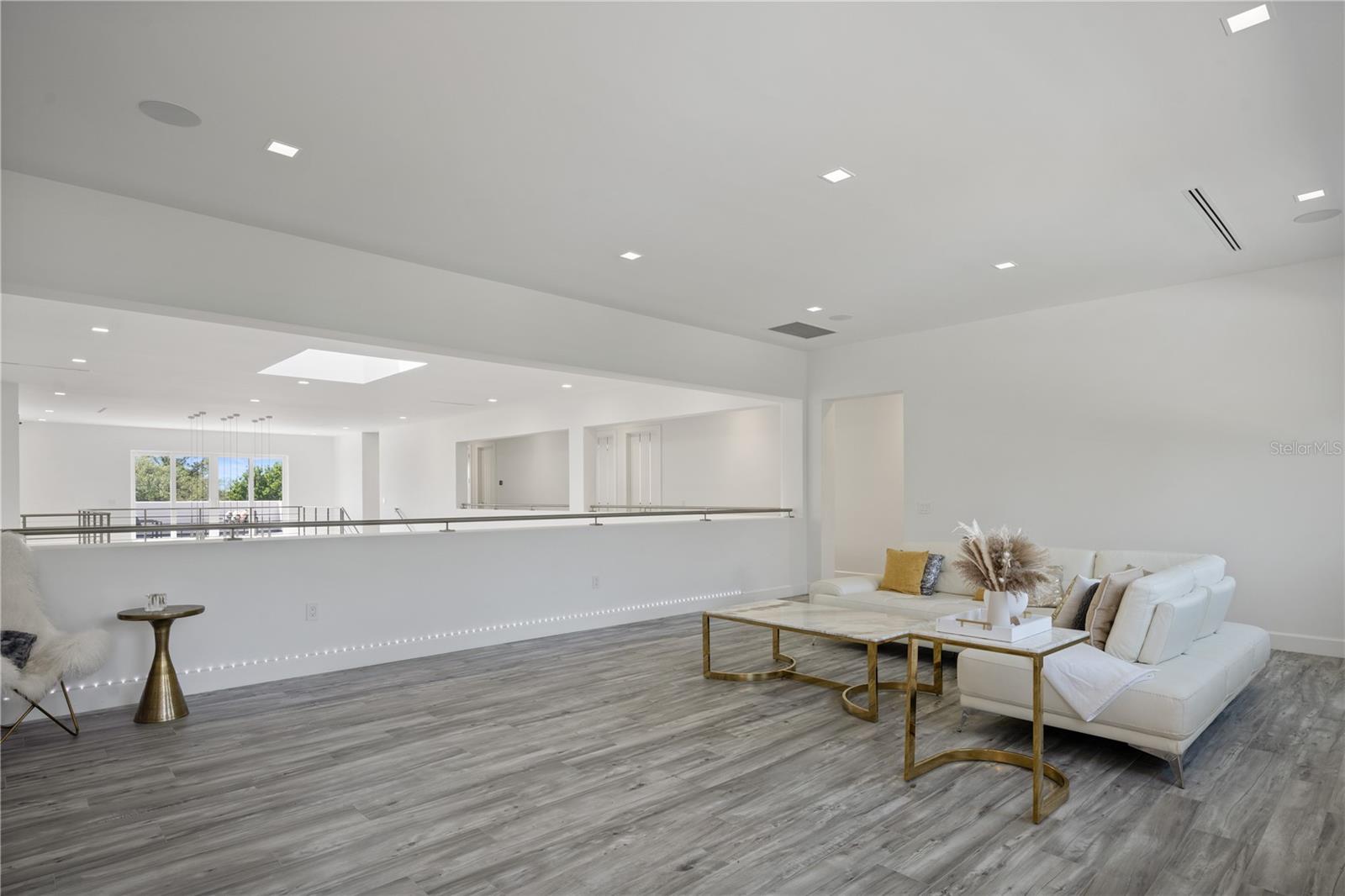 MILLIONAIRES ROW - Residential