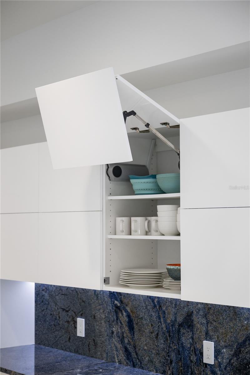 MILLIONAIRES ROW - Residential