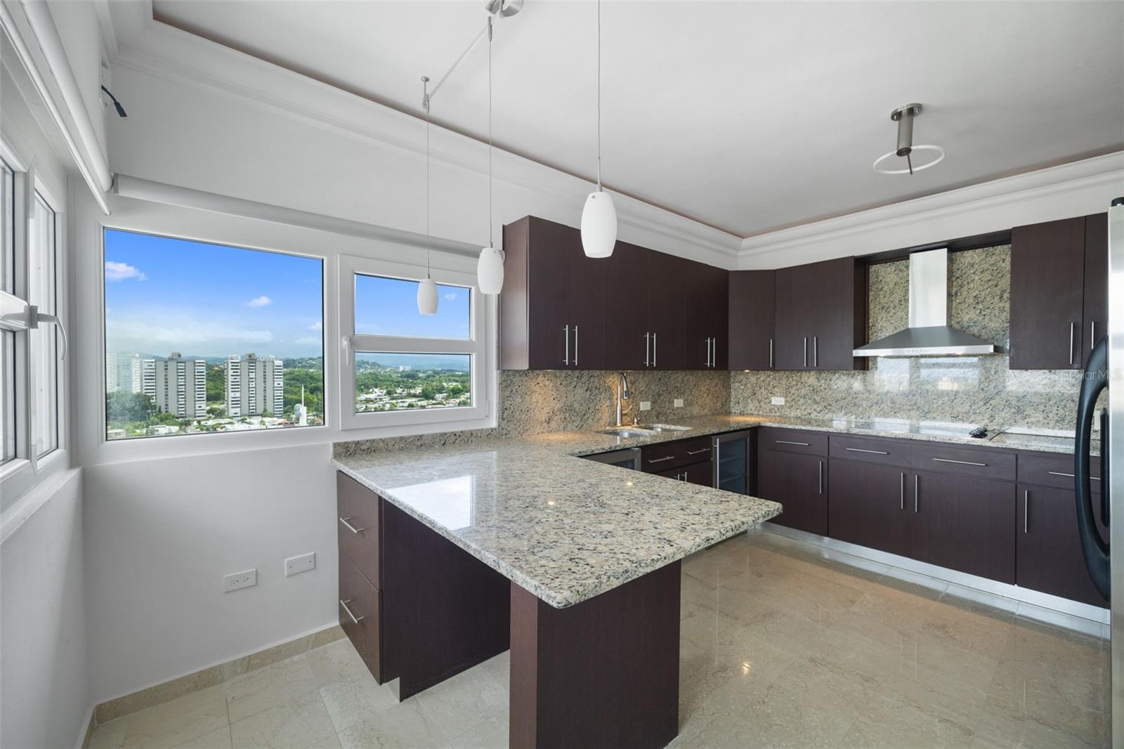 PLAZA ATHENEE - Residential Lease