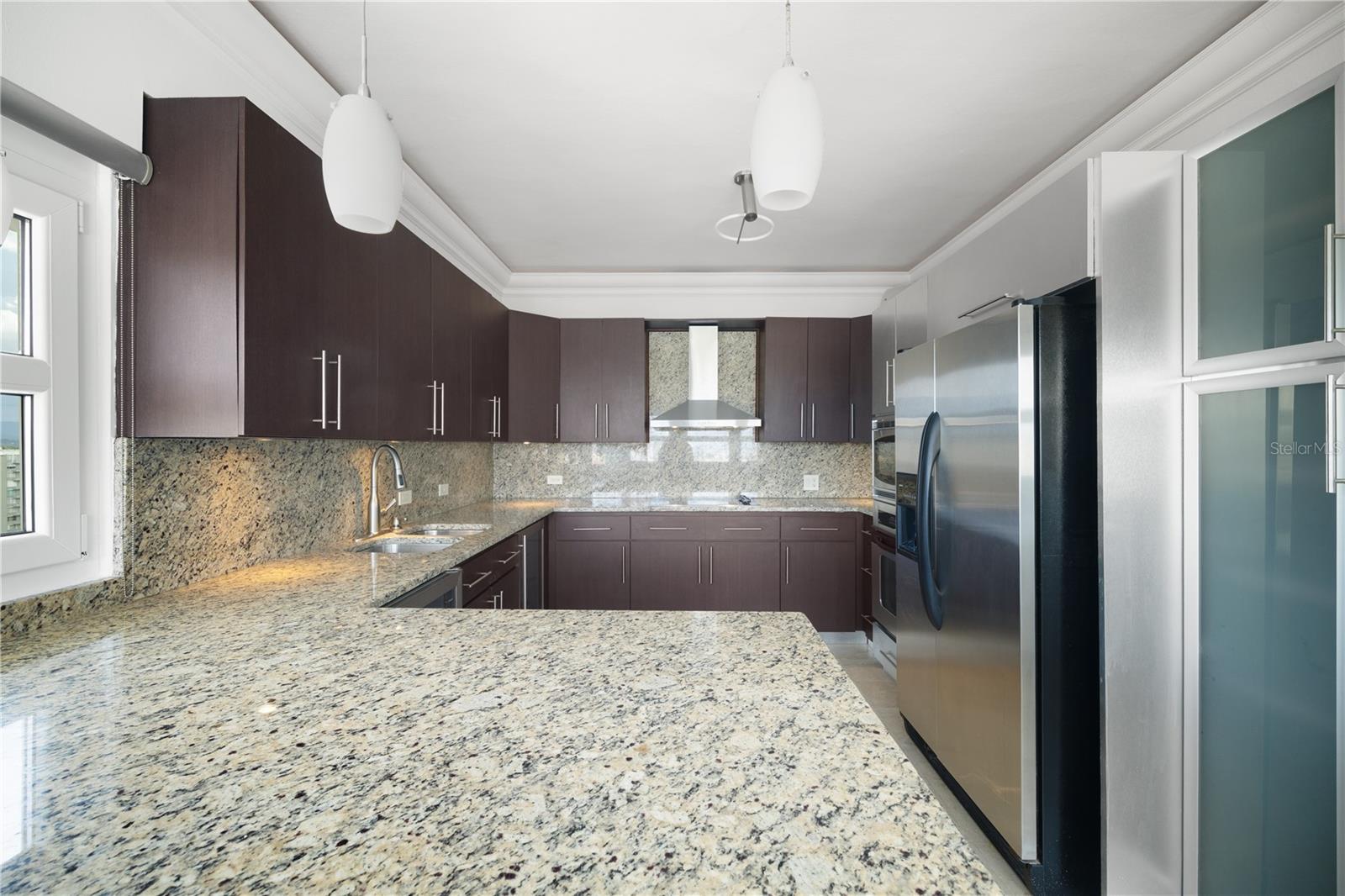 PLAZA ATHENEE - Residential Lease