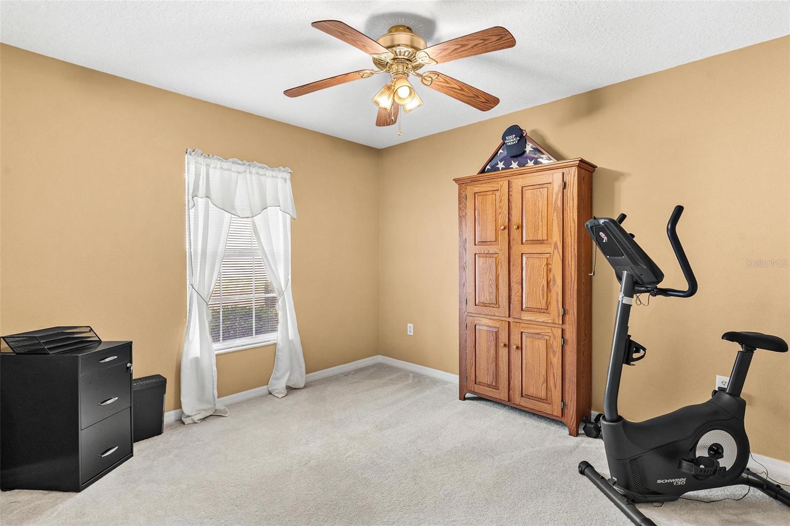 TWIN LAKES ESTATES - Residential