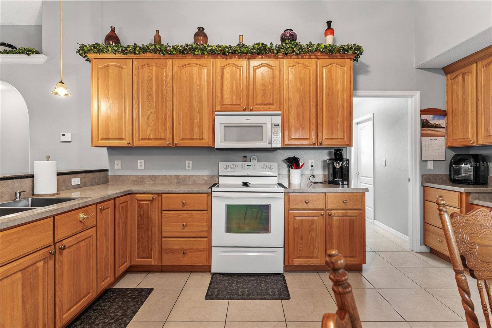 TWIN LAKES ESTATES - Residential