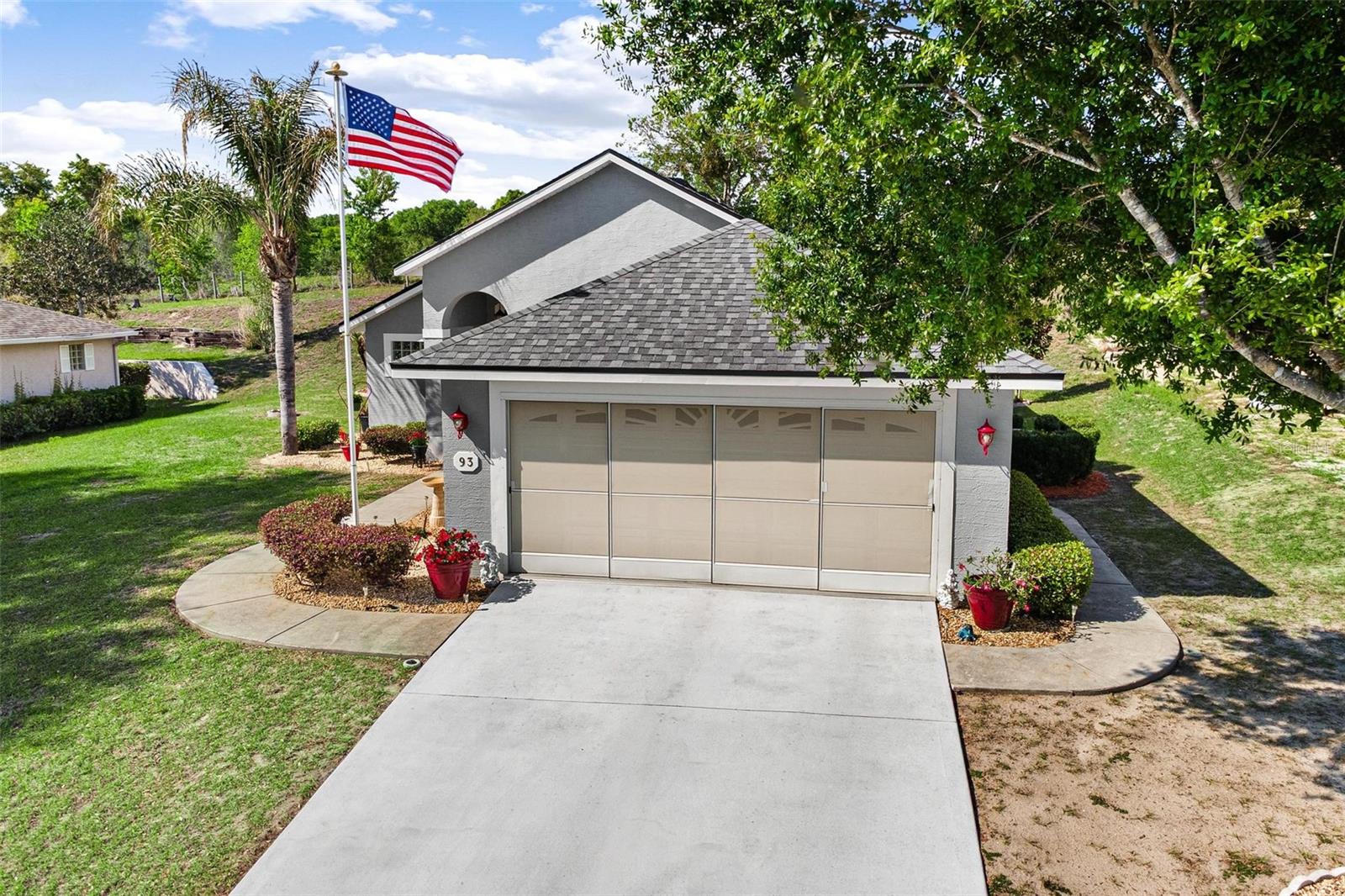 TWIN LAKES ESTATES - Residential