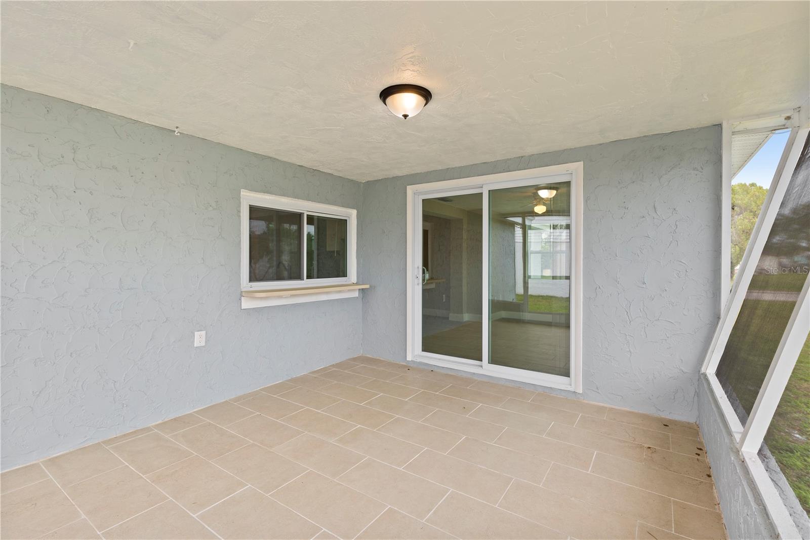 BEACON SQUARE - Residential