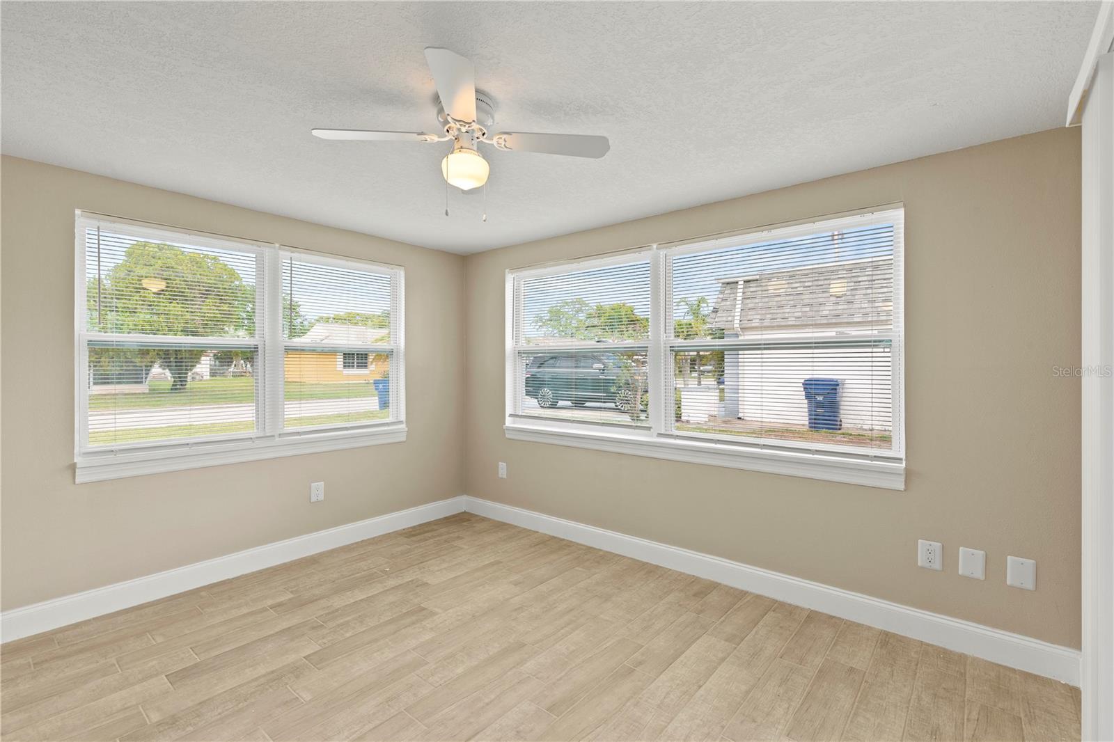 BEACON SQUARE - Residential