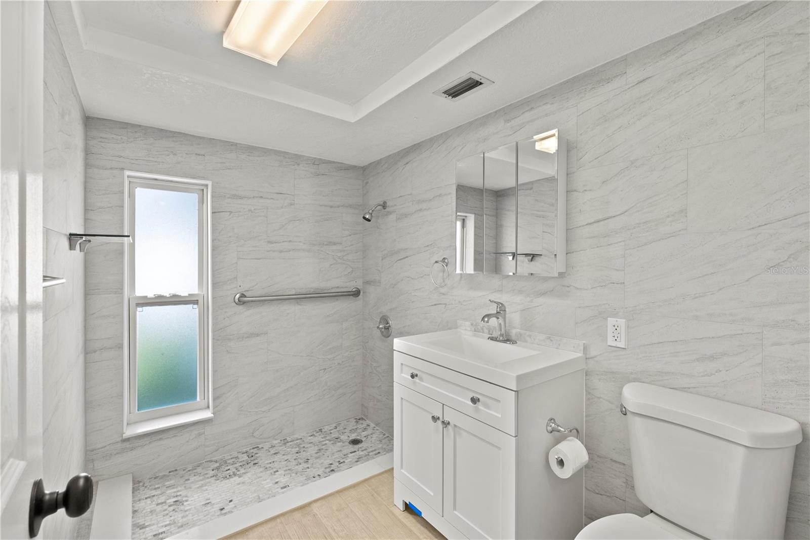 BEACON SQUARE - Residential