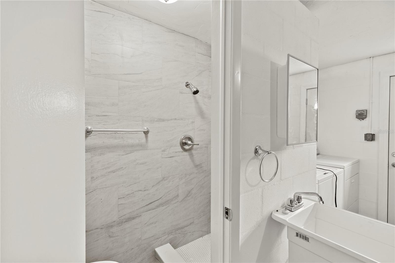 BEACON SQUARE - Residential