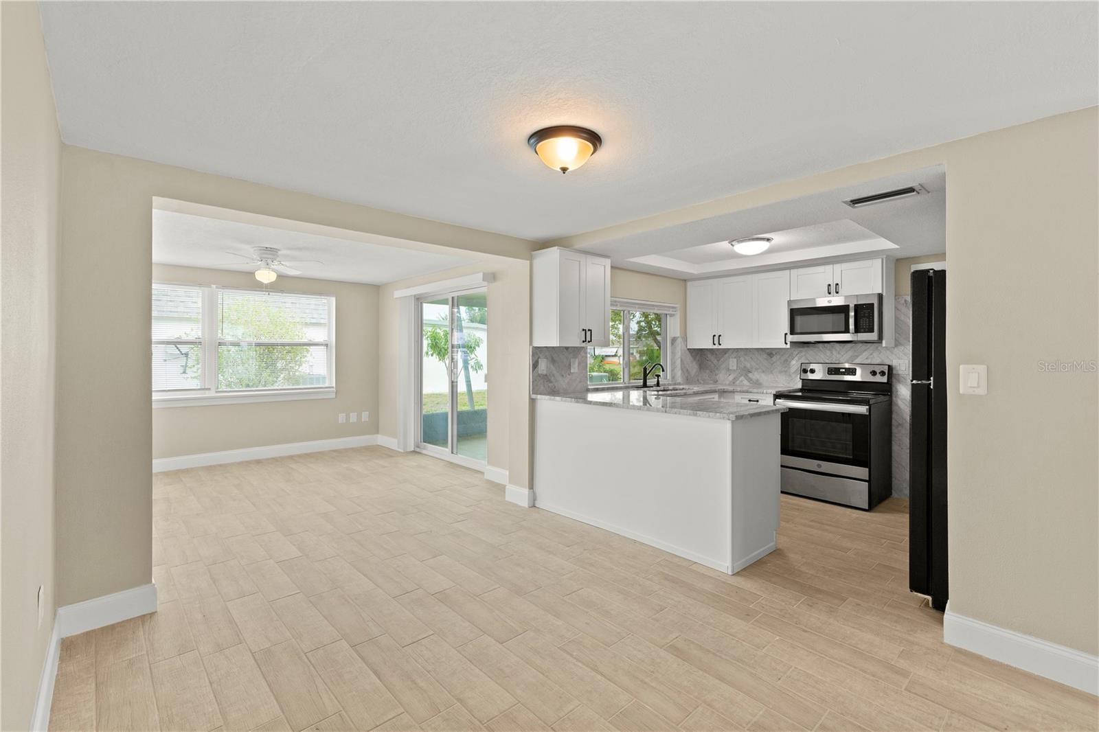 BEACON SQUARE - Residential