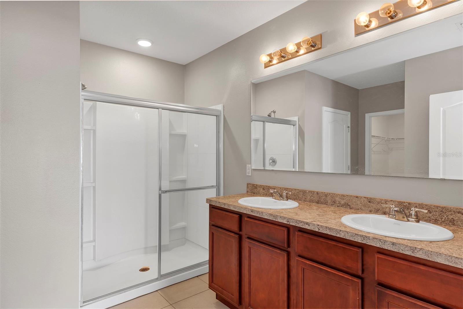 BUCKEYE RIDGE PB 145 PG 47-49 LOT 108 - Residential Lease