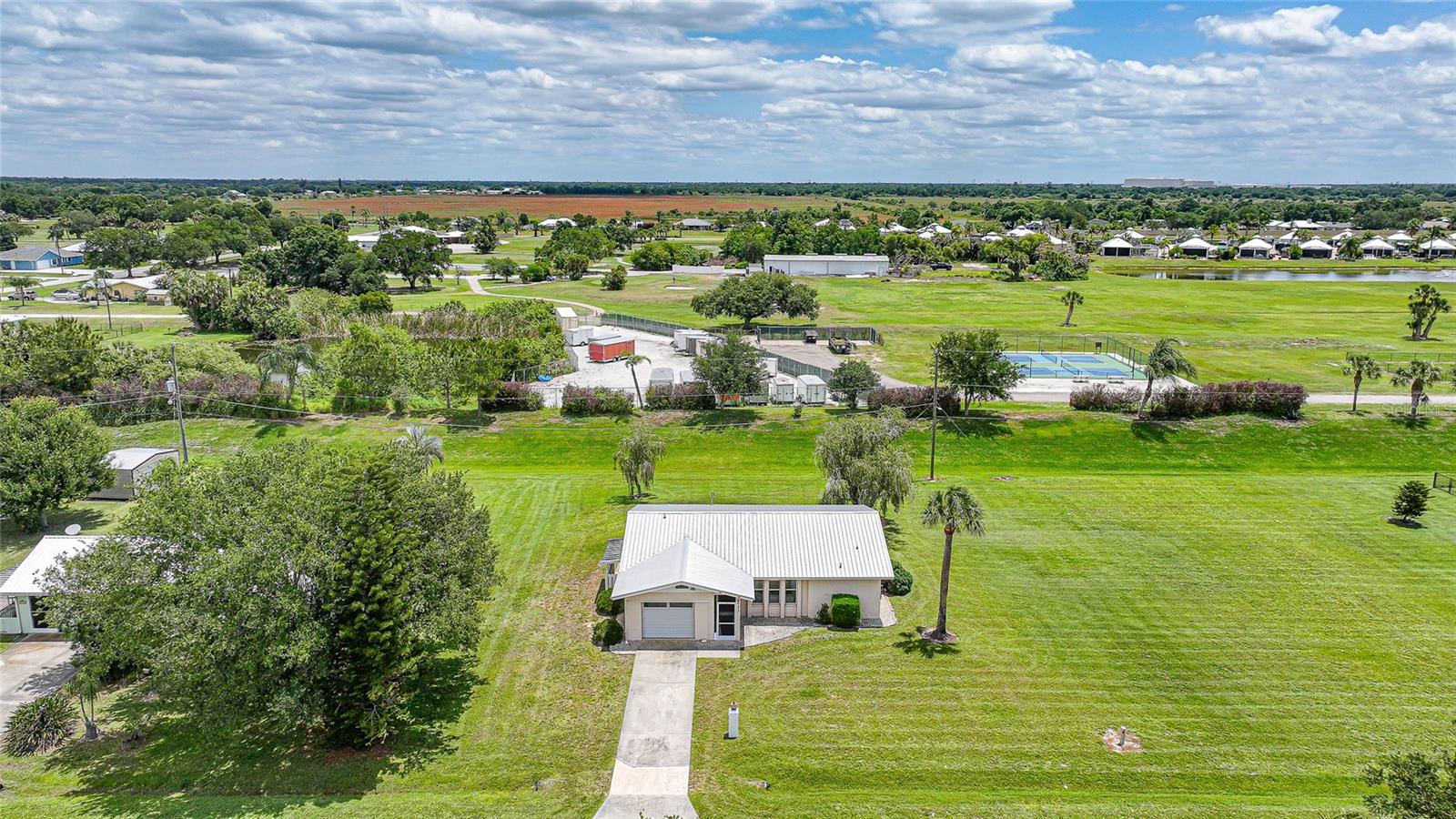 SUNNYBREEZE HARBOR GOLF COURSE - Residential