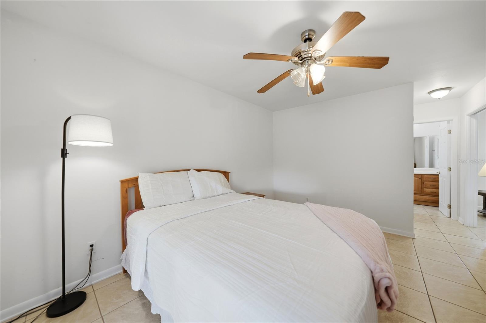 SUNNYBREEZE HARBOR GOLF COURSE - Residential