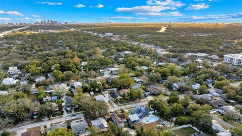 A home in TAMPA