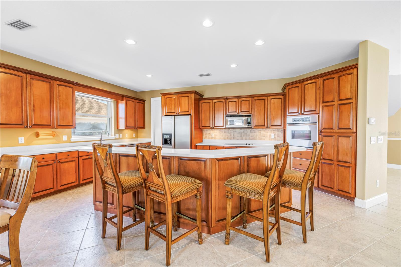 EAGLE POINTE - Residential