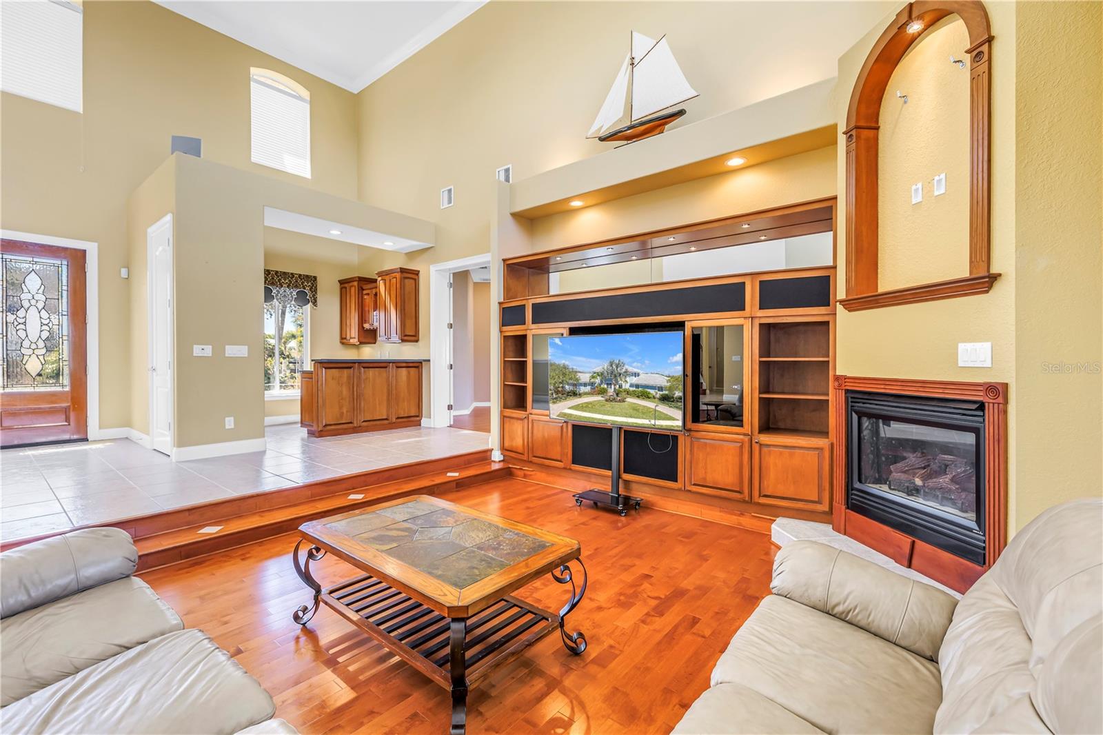 14365 EAGLE POINTE DRIVE