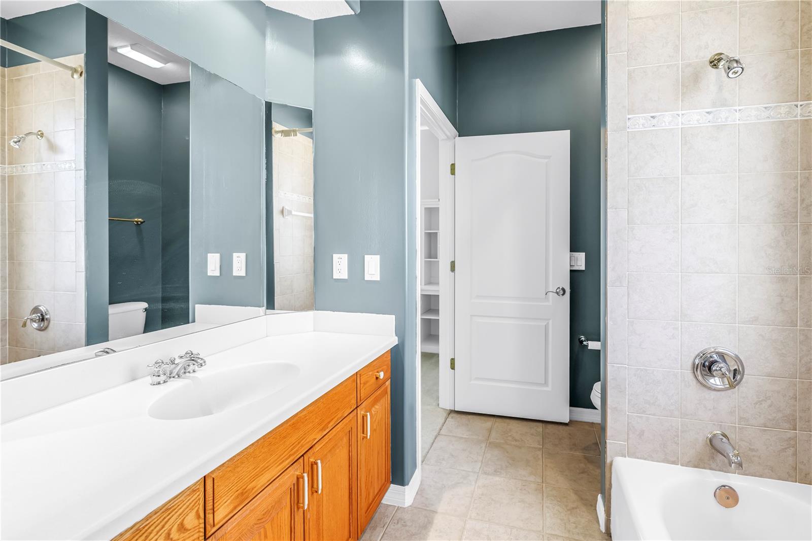 EAGLE POINTE - Residential