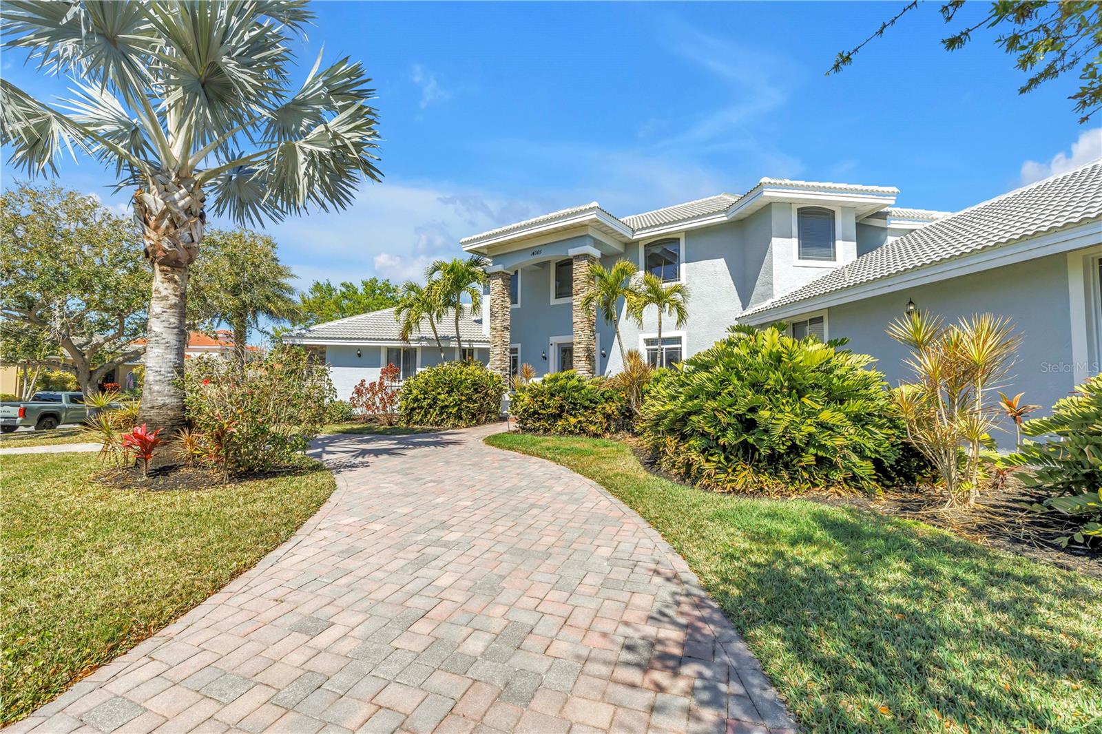 EAGLE POINTE - Residential