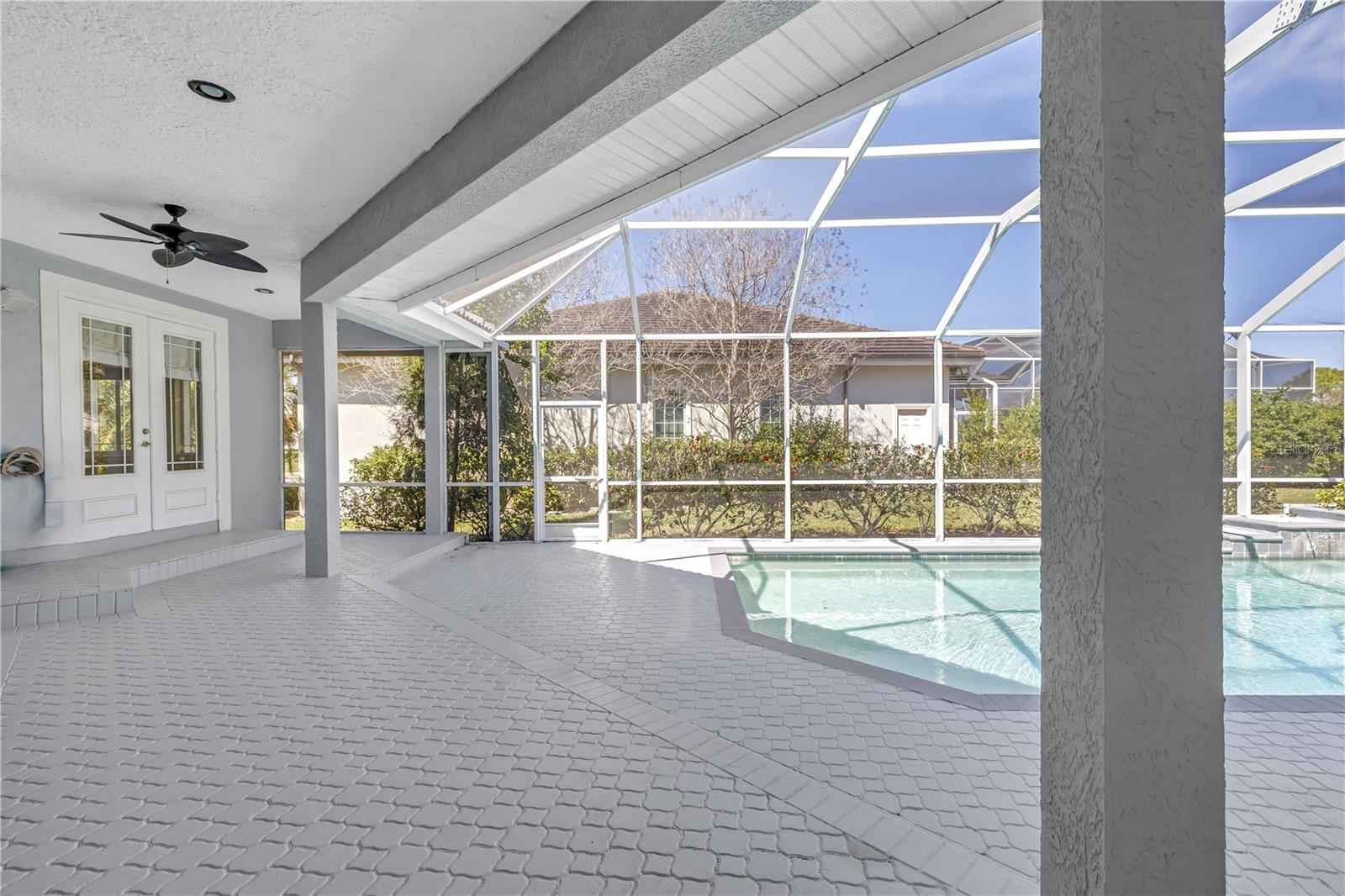 EAGLE POINTE - Residential