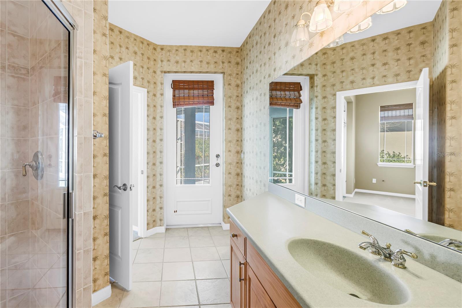 EAGLE POINTE - Residential