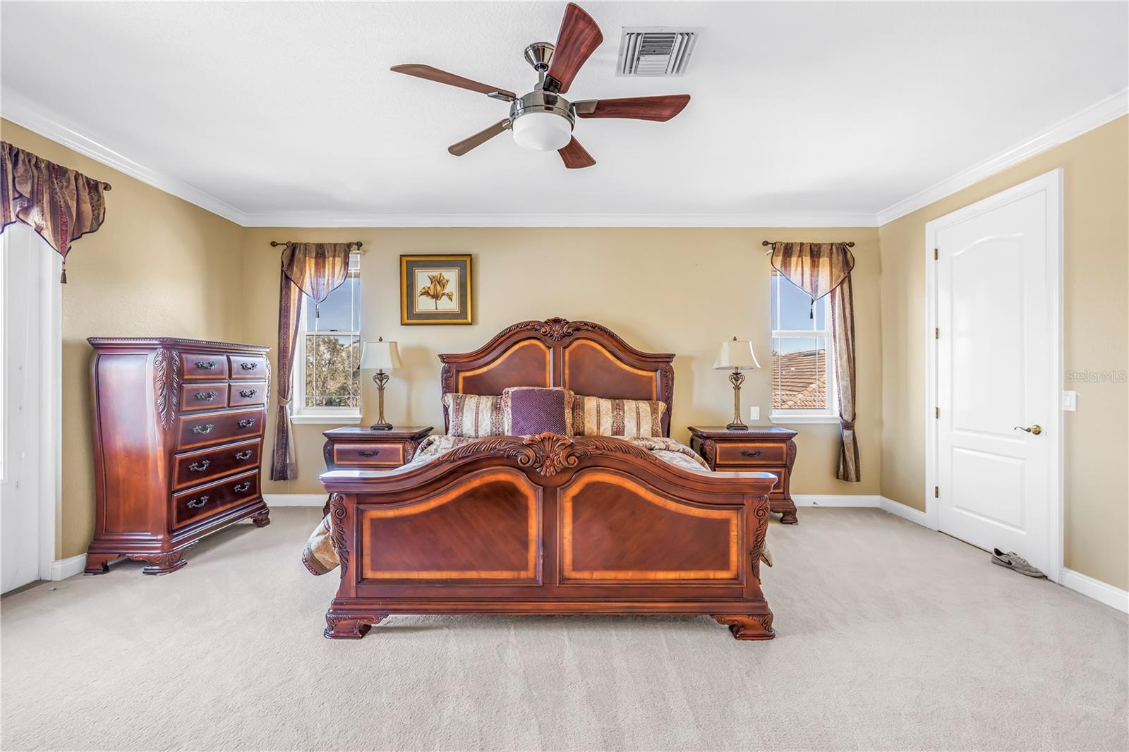 EAGLE POINTE - Residential