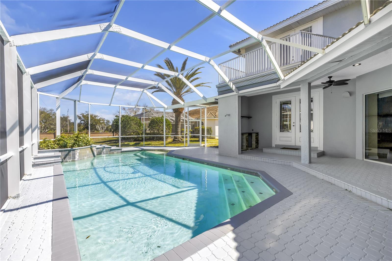 EAGLE POINTE - Residential