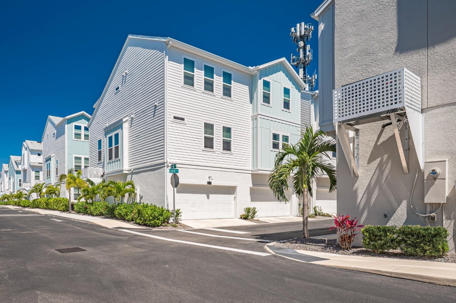For Rent – 2400 Ezzell Ct, Sarasota, FL 34239
$4,200/month | Furnished | 6-Month Minimum Lease
Welcome to your fully furnished getaway in the heart of Sarasota! This stylish 3-bedroom, 3.5-bath home is tucked away in Payne Park Village and offers comfort, privacy, and a beautifully curated living space—perfect for a longer seasonal stay or extended relocation.
Step inside to an inviting, open-concept layout with tasteful furnishings, a well-equipped kitchen featuring granite countertops and stainless steel appliances, and a cozy living room ideal for relaxing or entertaining.
Enjoy Florida living take swim in the community pool, complete with a covered deck for morning coffee or evening cocktails with friends and family.
Property Highlights:
3 bedrooms, 3.5 bathrooms
Fully furnished (no unfurnished option)
Modern kitchen with stainless steel appliances and solid surface counters
In-home washer & dryer
Minutes to Siesta Key Beach, Lido Beach, St. Armand's Southside Village, and downtown Sarasota
Pet considered with owner approval and nonrefundable pet fee
Heated Community pool and spa available Right across the street
Available for $4,200/month
6-month minimum lease required | Utilities not included
Call today to schedule a private tour and secure your Sarasota home away from home!