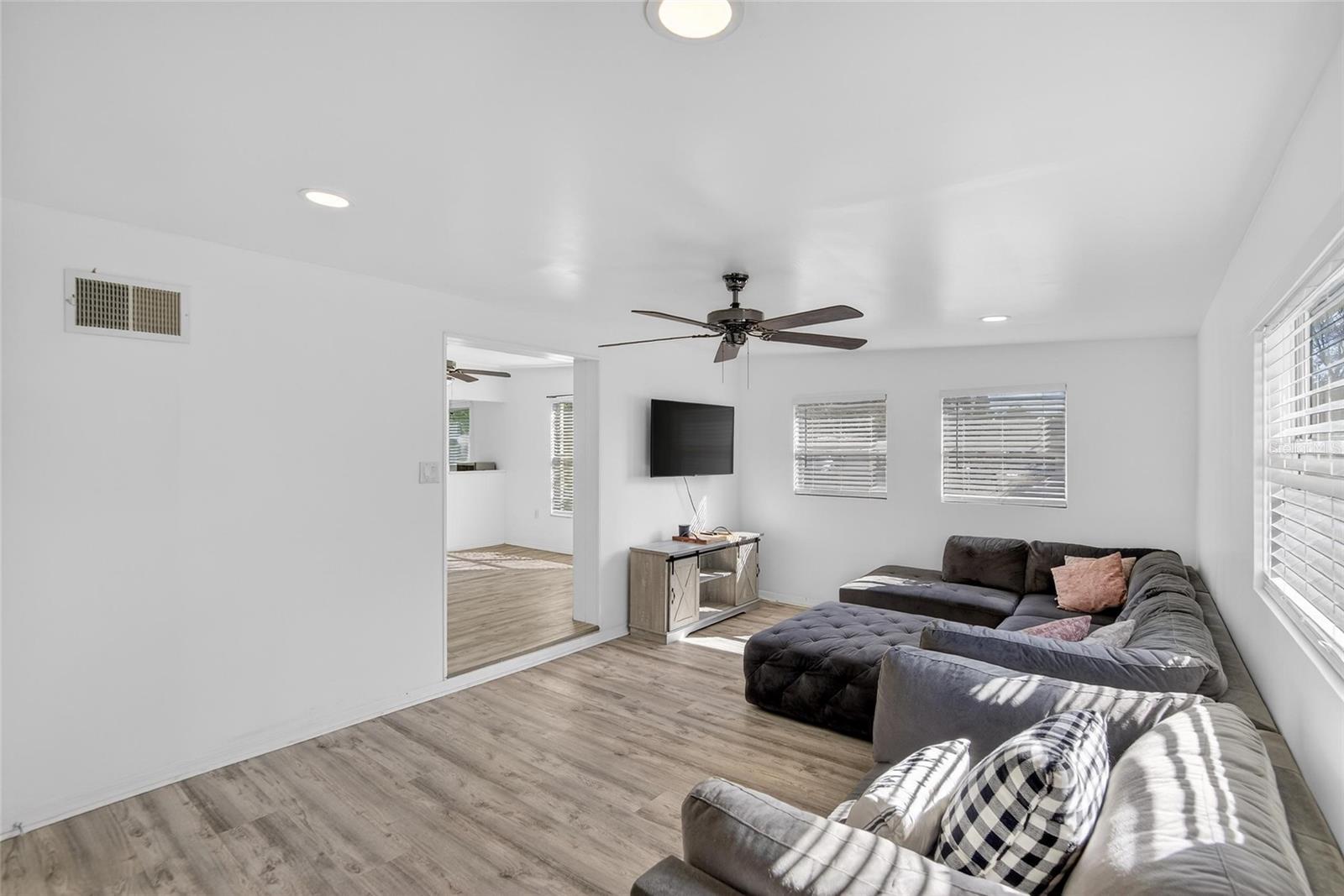 CRESTRIDGE 4TH ADD - Residential