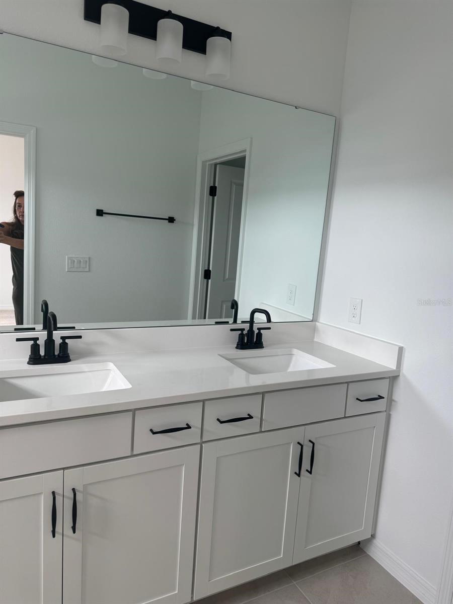 OSPREY RANCH - PHASE 1 - Residential Lease