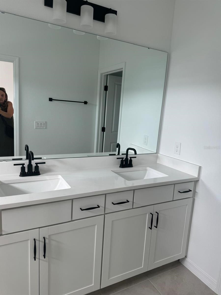 OSPREY RANCH - PHASE 1 - Residential Lease