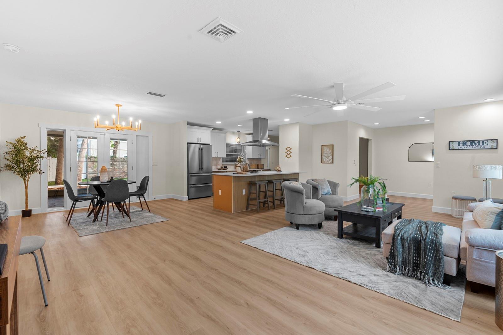 SUNSET PARK - Residential