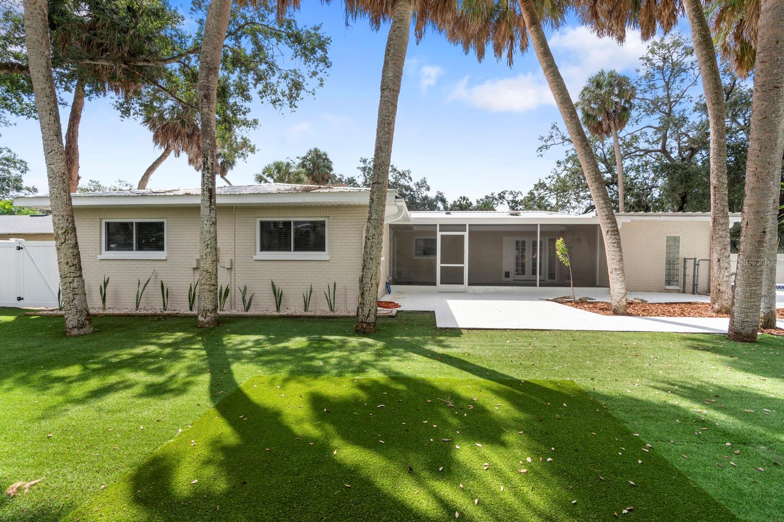SUNSET PARK - Residential