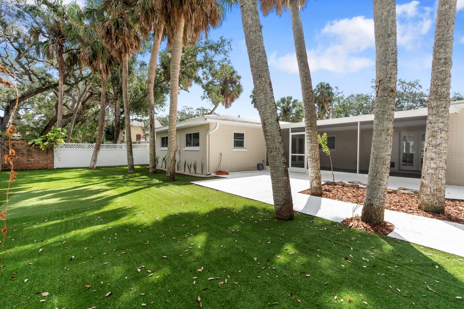 SUNSET PARK - Residential