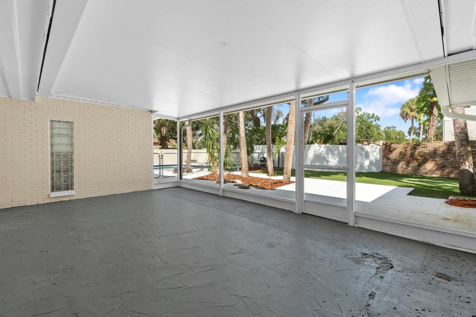 SUNSET PARK - Residential