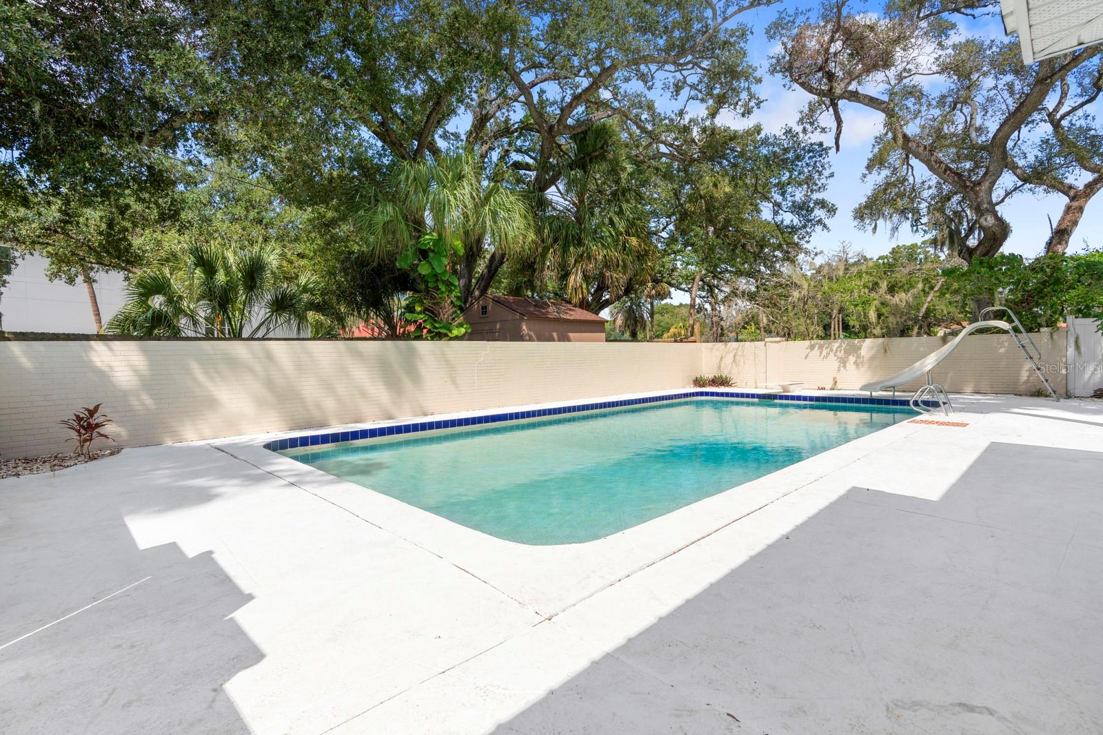 SUNSET PARK - Residential