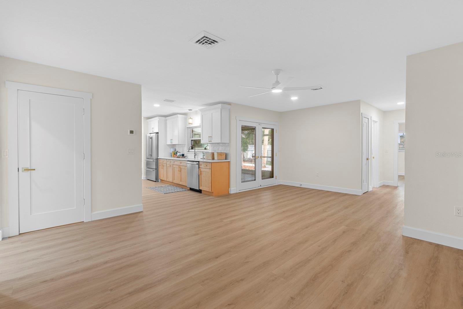 SUNSET PARK - Residential