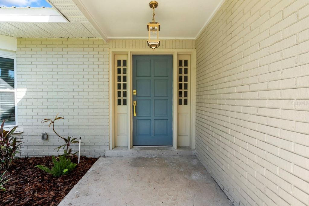 Photo of 4631 W Sunset Boulevard, Tampa, FL 33629 (MLS # TB8434581)